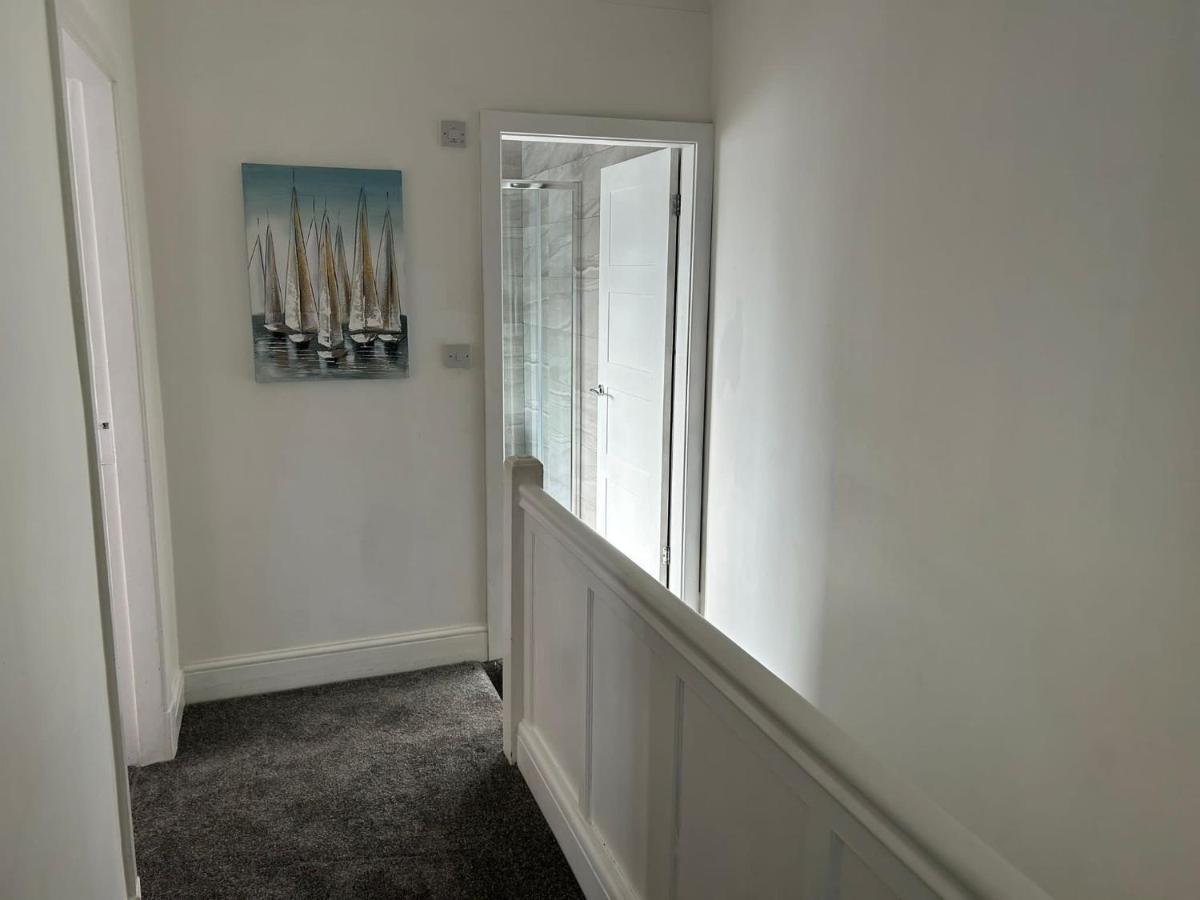 Light And Spacious Highcross Apartment Poulton-le-Fylde Dış mekan fotoğraf