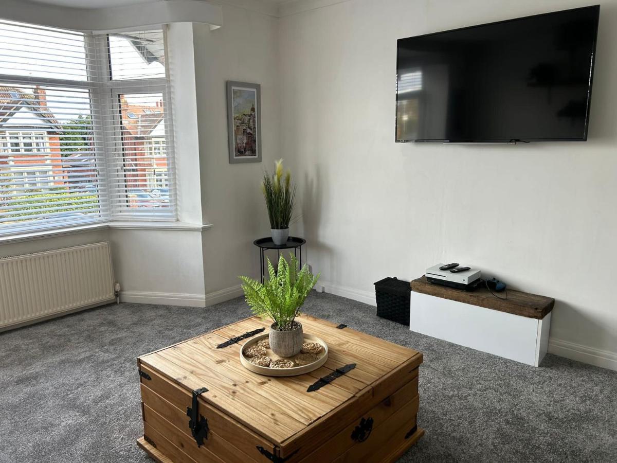 Light And Spacious Highcross Apartment Poulton-le-Fylde Dış mekan fotoğraf