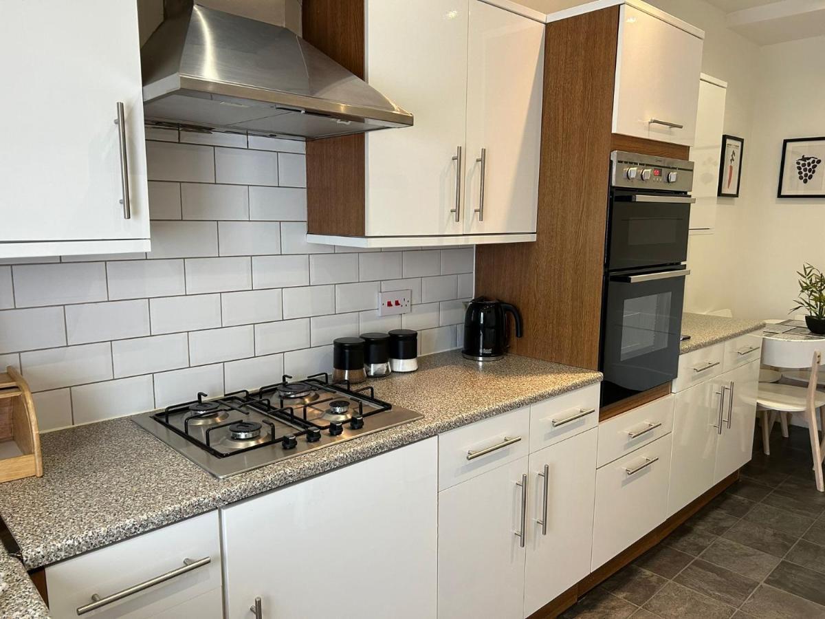 Light And Spacious Highcross Apartment Poulton-le-Fylde Dış mekan fotoğraf